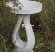 Chậu nước cho chim tắm - Nghệ thuật
